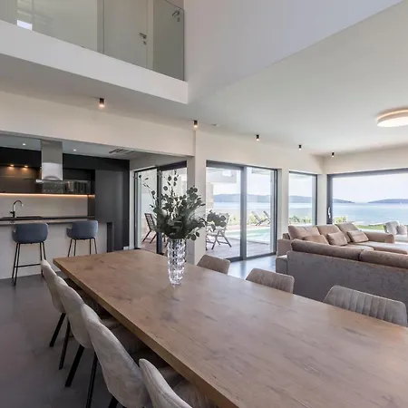 Sea Star Villa *